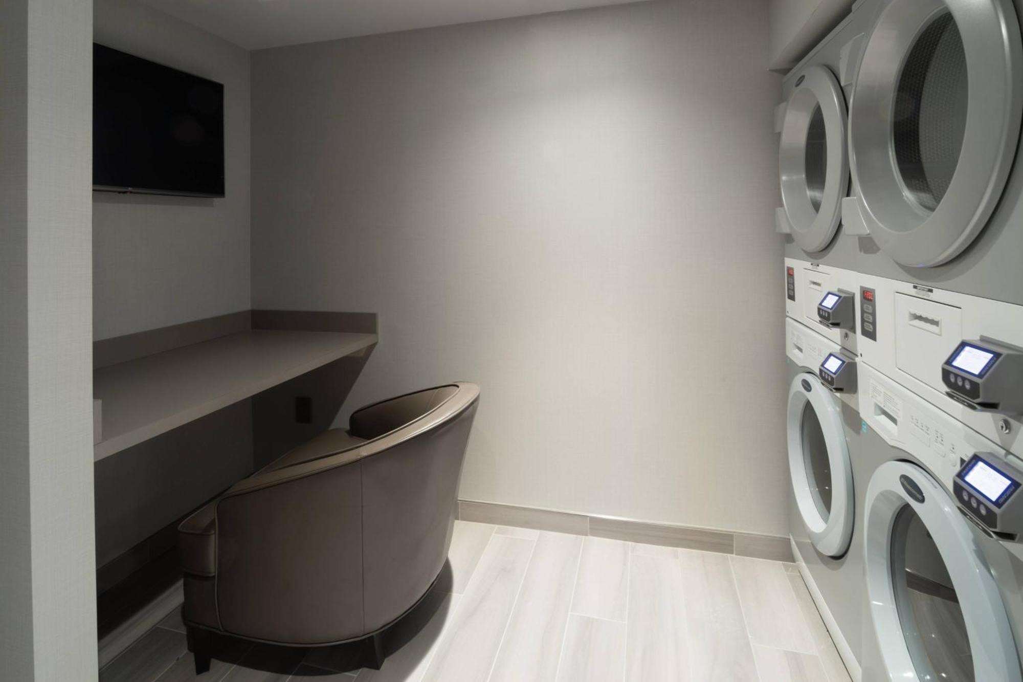 Residence Inn By Marriott Boston Waltham Esterno foto